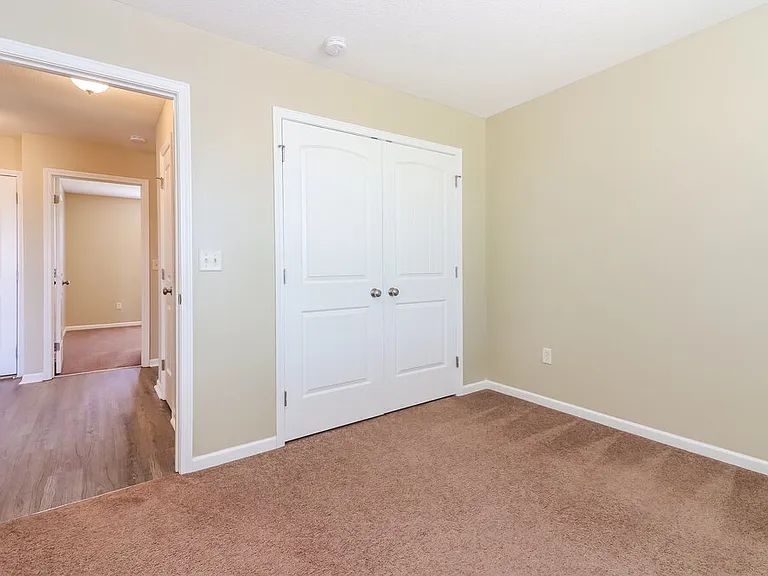 702 Hibiscus Cir — Photo 12