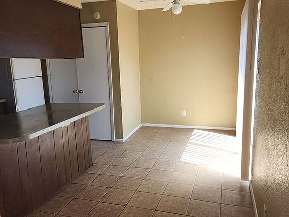 2nd image of 400 N Jefferson St APT 18