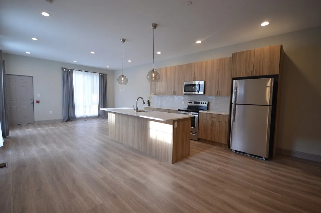 1948 East York Street - 1A — Photo 1
