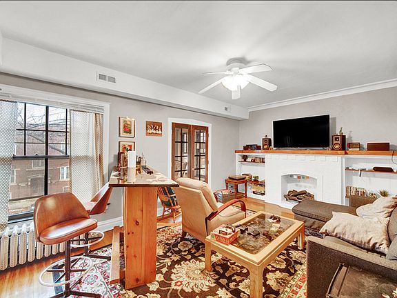 5th image of 6311 N Glenwood Ave #142