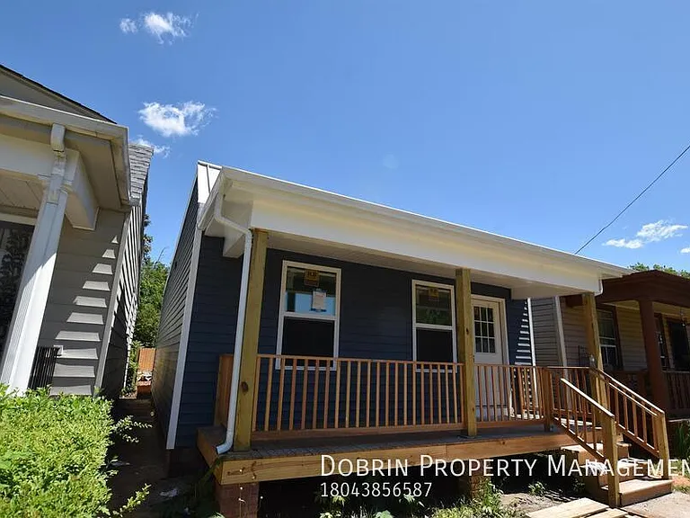 1816 Blair St — Photo 2