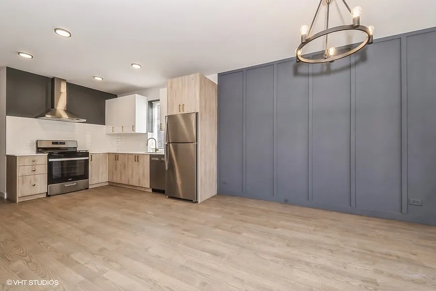 2 bed, 1100 sqft, $2,700 — Photo 4