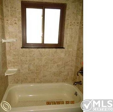 tub.JPG