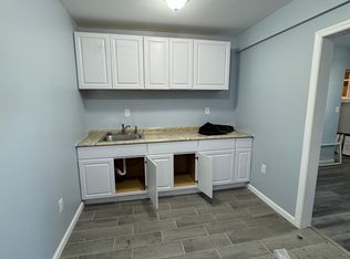 6 N 21st St APT B1, East Orange, NJ 07017