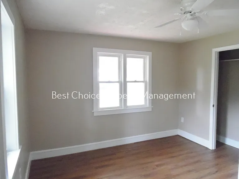 115 E Beattie St — Photo 13