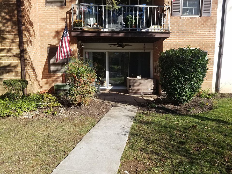 1st Floor walkway
