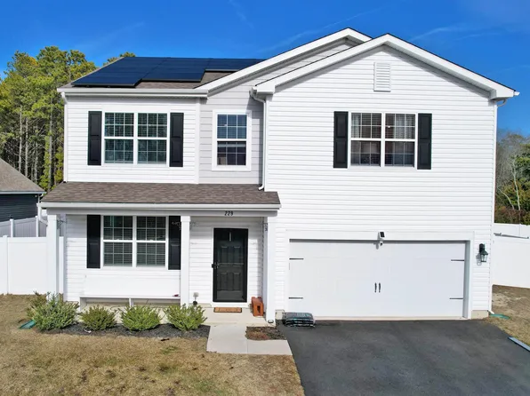 229 Crystal Lake Dr, Egg Harbor Township, NJ 08234