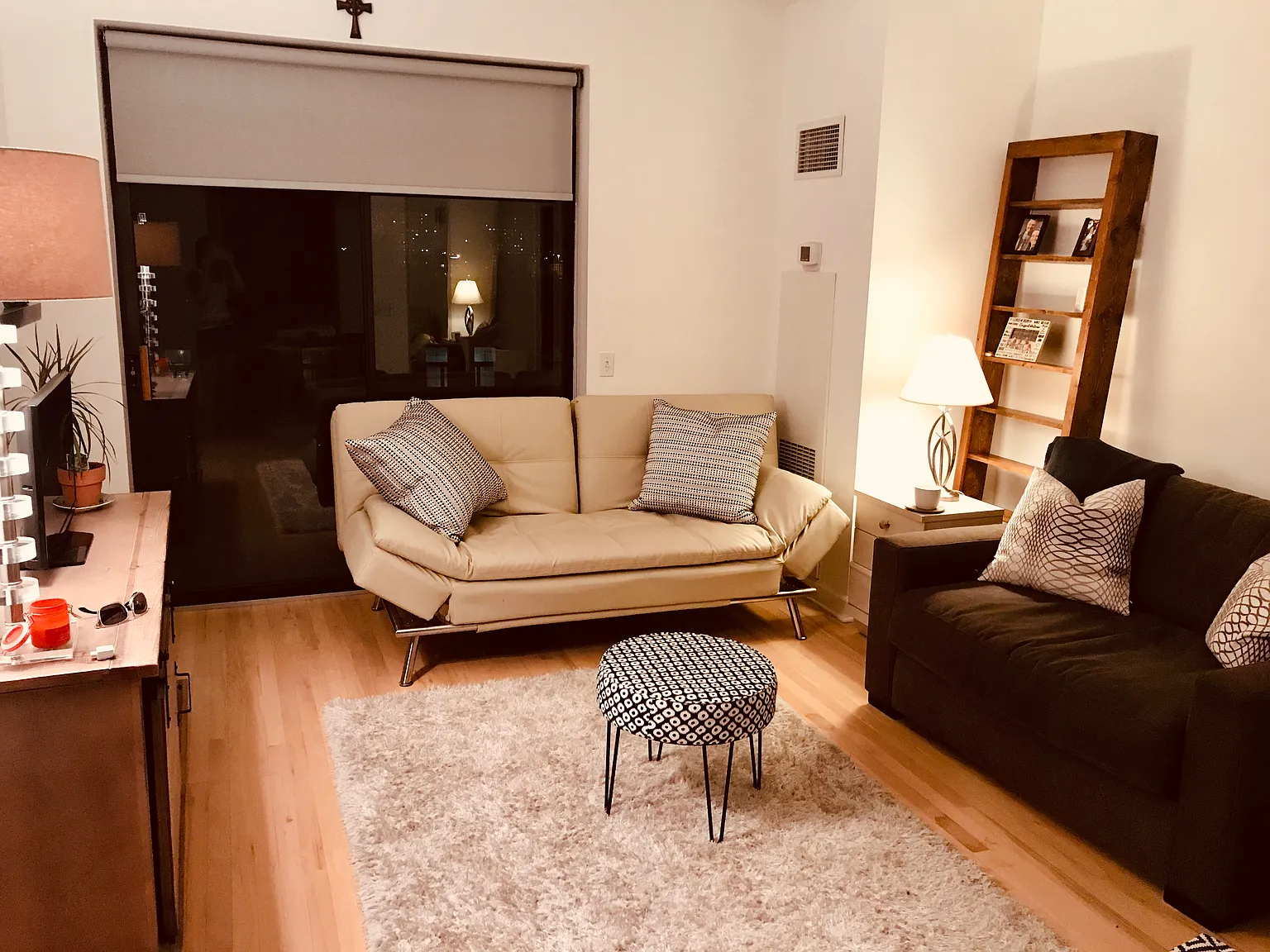 1 bed, 633 sqft, $2,300 — Photo 2