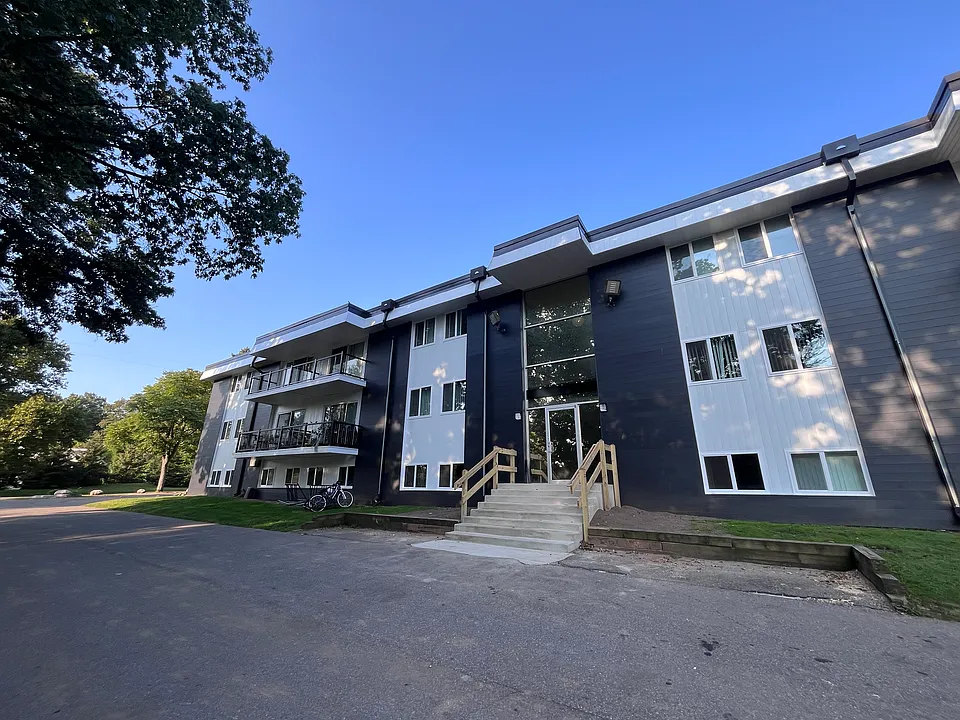 750 Pleasant Ave #305