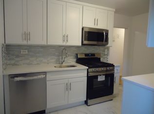 7502 Austin St #4V, Flushing, NY 11375