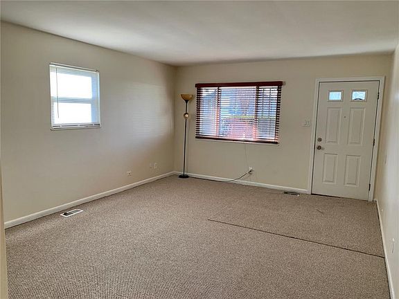 4th image of 3731 Orchard Ave
