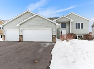 1020 S Chestnut St, Belle Plaine, MN 56011