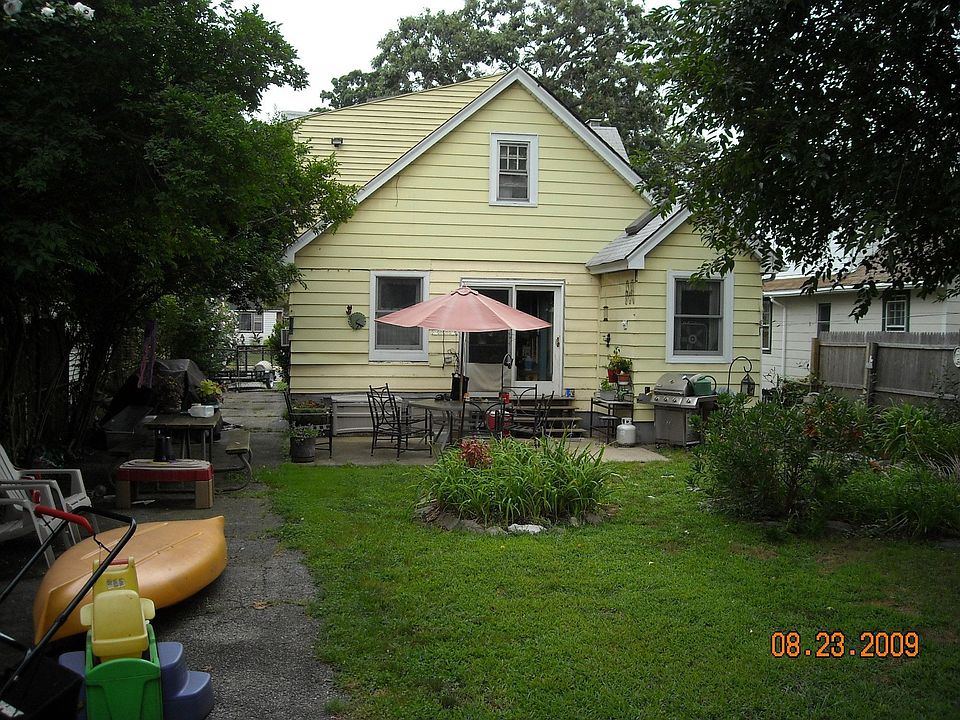 2089 Willoughby Ave, Wantagh, NY 11793 Zillow