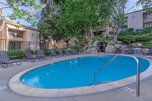 Huntington Lakes Apartments Photo 1