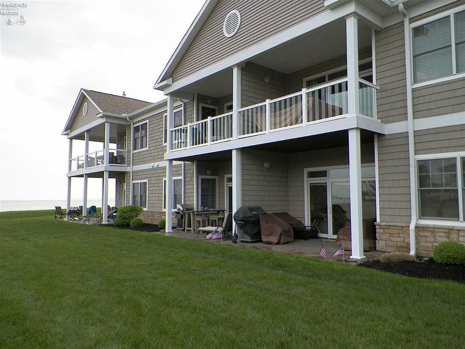1st image of 3045 N Beach Towne Ct
