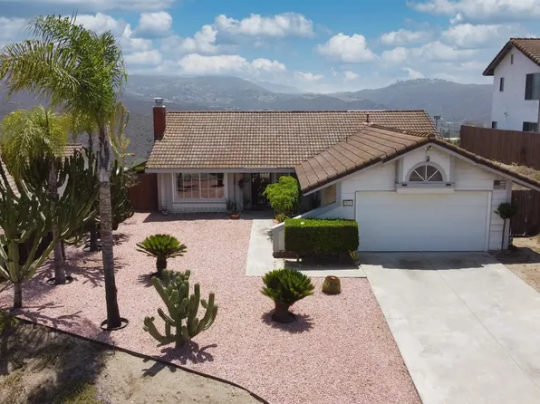 2552 Wind River Rd, El Cajon, CA 92019