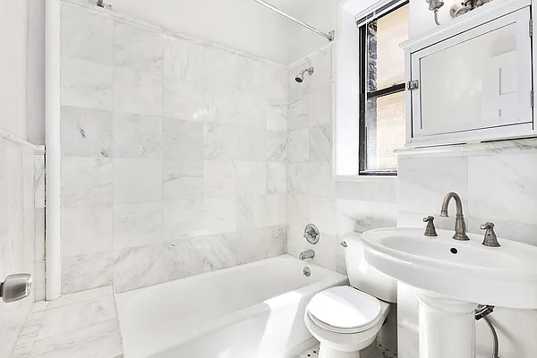 Rented by Cooper & Cooper Real Estate | media 19