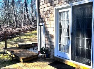 15 Indian Hill Ln, Sandy Hook, CT 06482