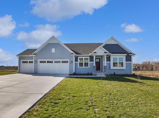 W194N15765 E Gate Ct, Jackson, WI 53037