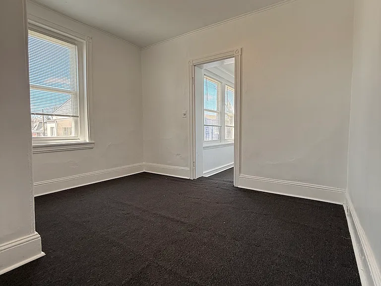 Main Bedroom's Auxiliary Room