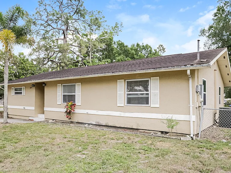 4434 Armeda Ave — Photo 3