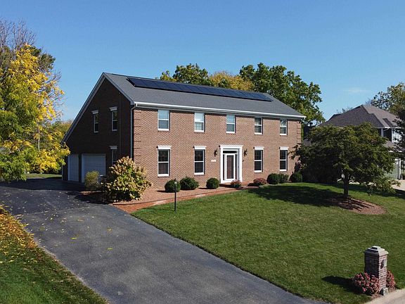 2nd image of 848 Cambridge Dr