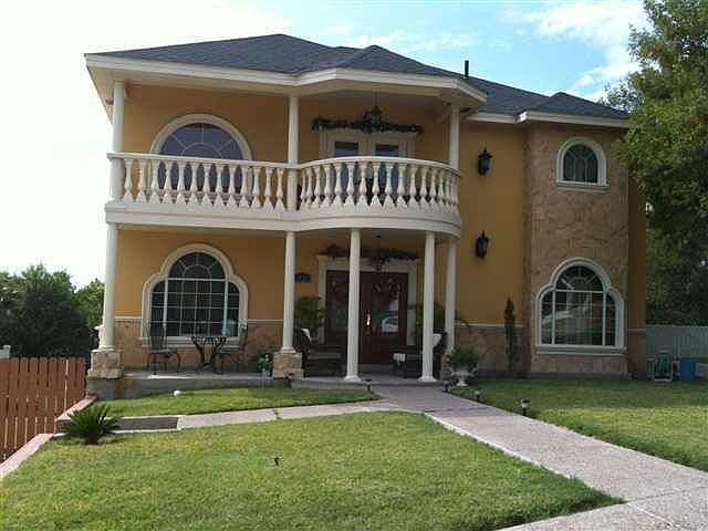 1st image of 1321 Emilio Cir