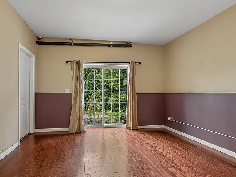 25 Red Schoolhouse Rd — Photo 27