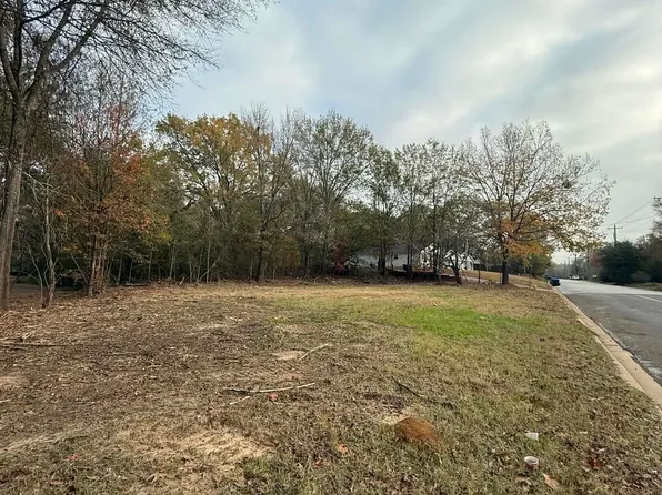 901 W Sabine St, Longview, TX 75601