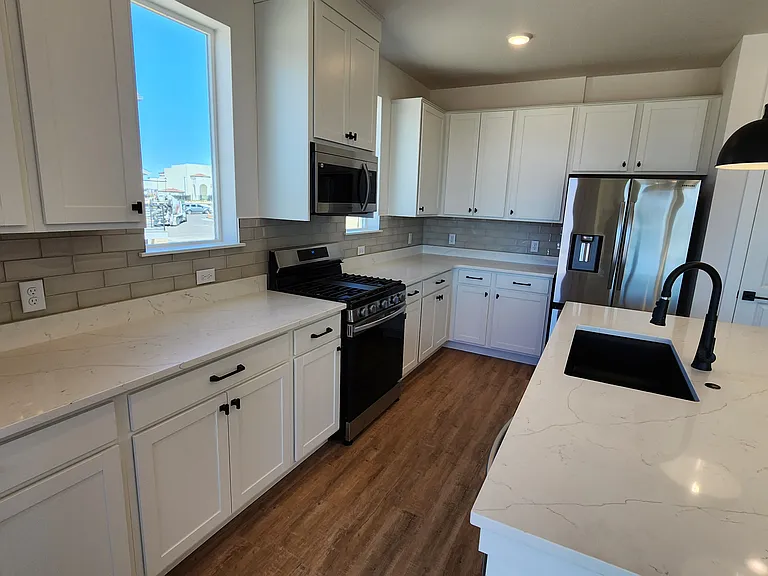 10745 Lewanee Point — Photo 13
