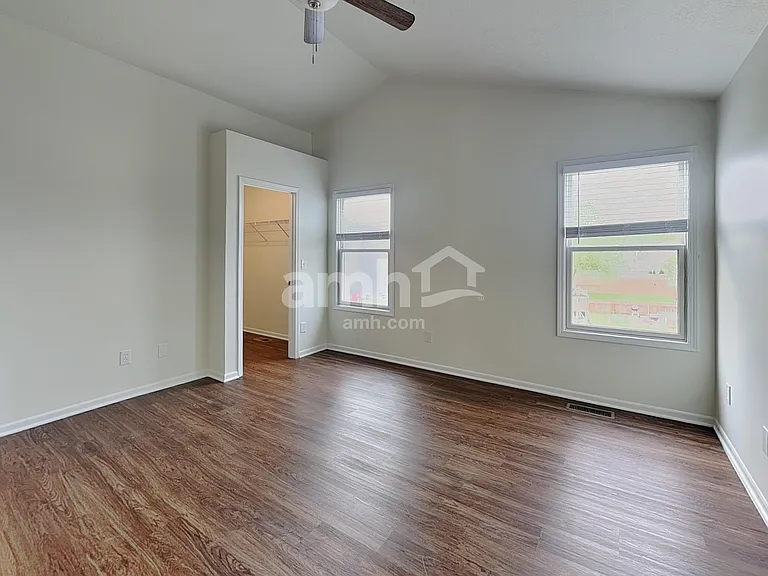 7961 Blacklick View Dr — Photo 10