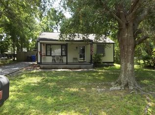 1617 Acacia St, Charleston, SC 29407