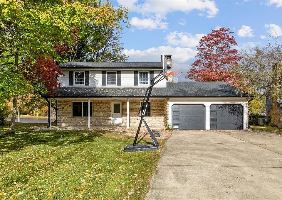 1st image of 3696 W South Wood Lake Dr