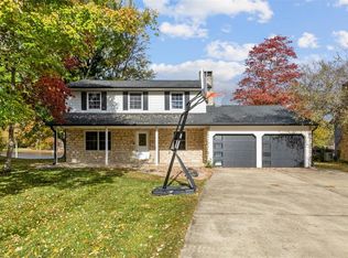 3696 W South Wood Lake Dr, Columbus, IN 47201