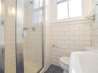 1716 Chestnut St #4R, Philadelphia, PA 19103