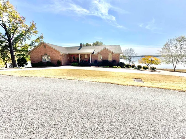 135 Southview Dr, Cadiz, KY 42211
