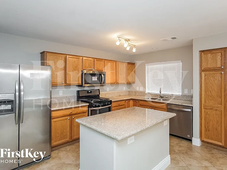 5040 Frozen Springs Ct — Photo 5