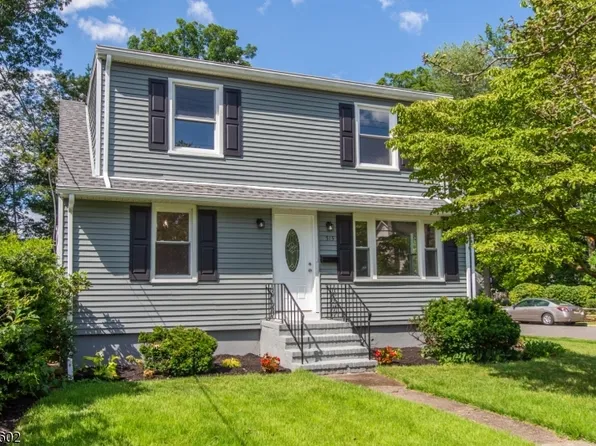 315 Graphic Blvd, New Milford Boro, NJ 07646