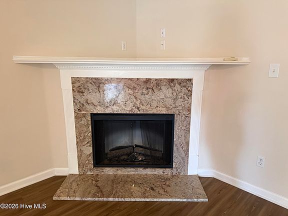 5th image of 3925 Murray Street