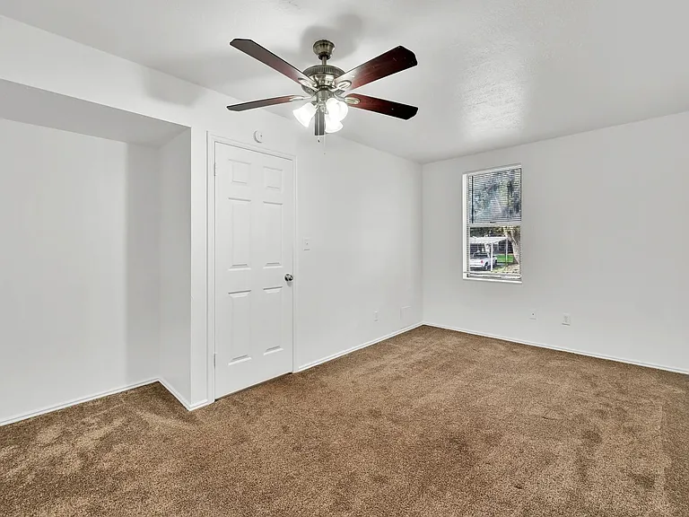Shady Lane Apartments — Photo 28