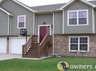 24655 Conley Ave, Tonganoxie, KS 66086