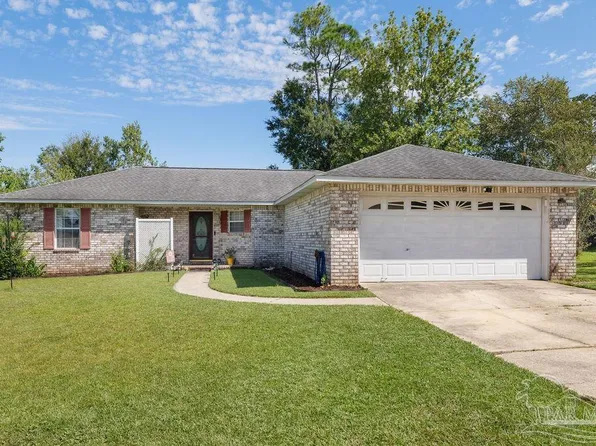 332 Twisted Oak Dr, Cantonment, FL 32533