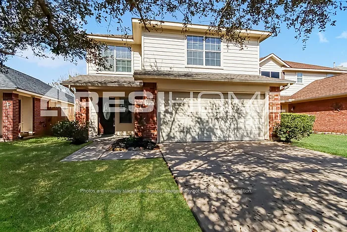17203 Hawks Landing Dr — Photo 1