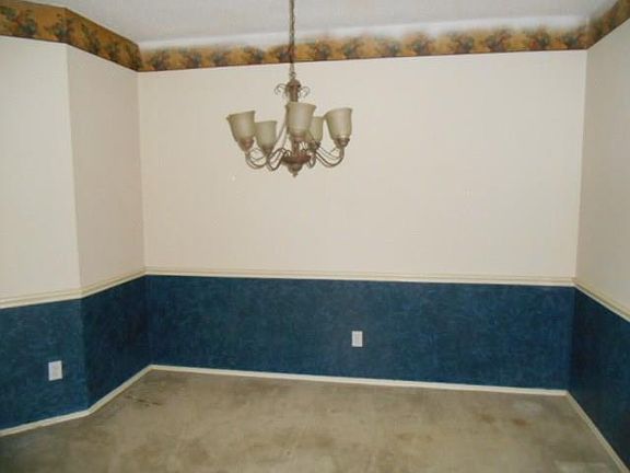 4th image of 427 Fleming St