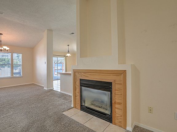 4th image of 8005 Stonybrook Pl NW