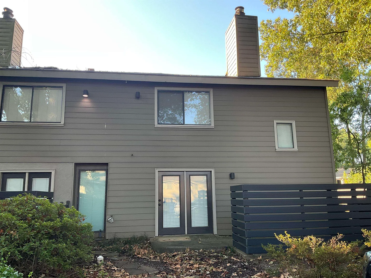 1 bed, 1.5 bath, 978 sqft, $1,500 — Photo 2