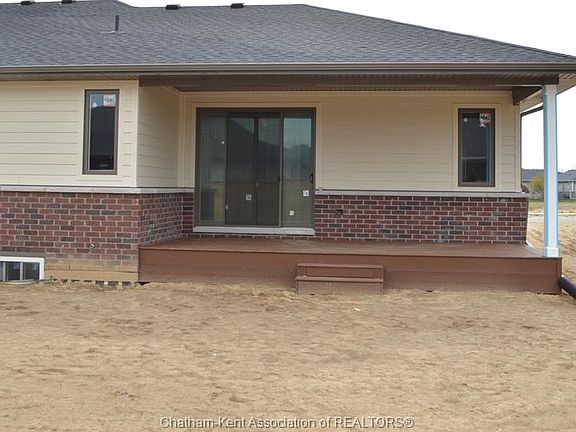 2nd image of 33 Duskridge Rd
