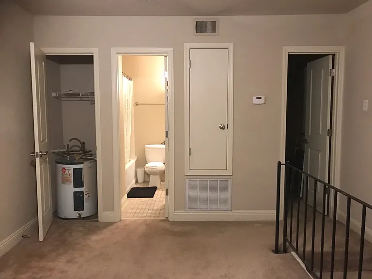 3805 Houma Blvd #B22 — Photo 6