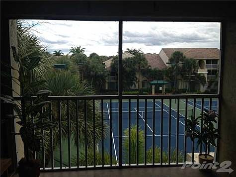 2nd image of 18304 Glenmoor Dr #18304