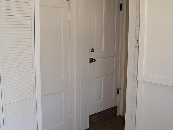 Door to upstairs apartment